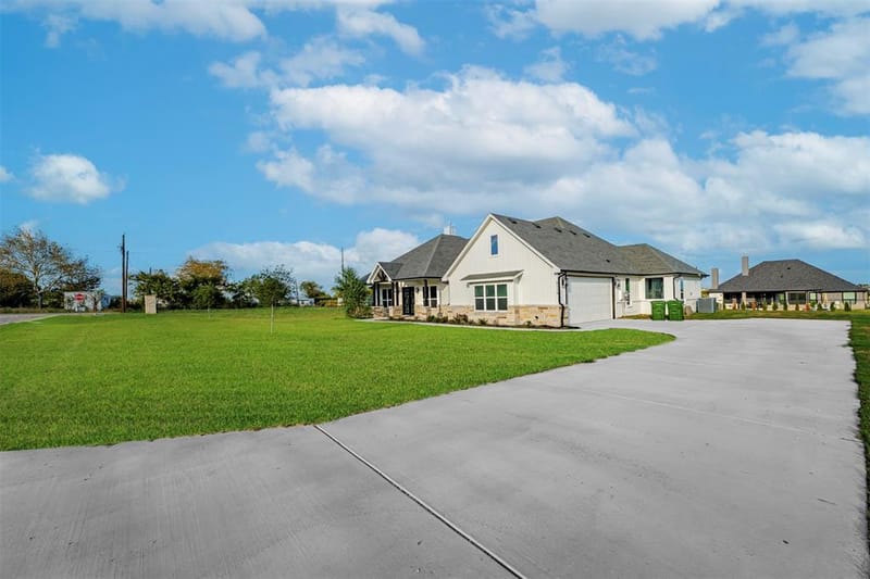 8524 Bronco Drive, Godley TX 76044 - Photo 25