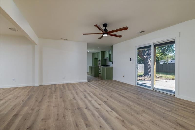 102 Juniper Street, Mansfield TX 76063 - Photo 11