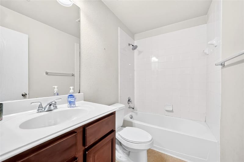 8448 Little Fawn Lane, Dallas TX 75249 - Photo 22