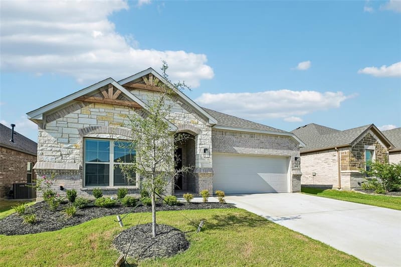 1045 Nighthawk Trail, Alvarado TX 76009 - Photo 3