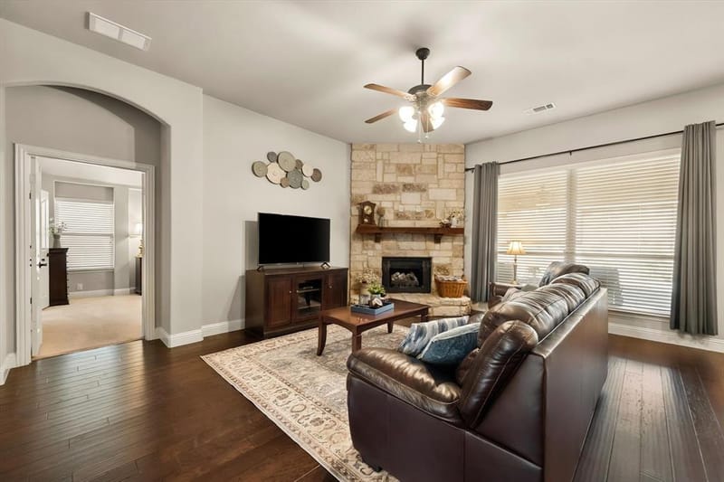 1120 Cardinal Ridge Road, Burleson TX 76028 - Photo 7