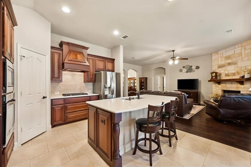 1120 Cardinal Ridge Road, Burleson TX 76028 - Photo 10