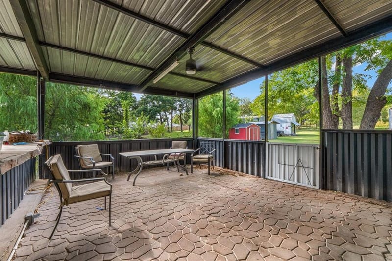 702 Monticello Drive, Springtown TX 76082 - Photo 26