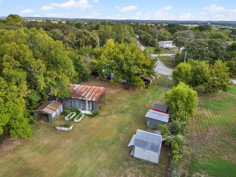 702 Monticello Drive, Springtown TX 76082 - Photo 33