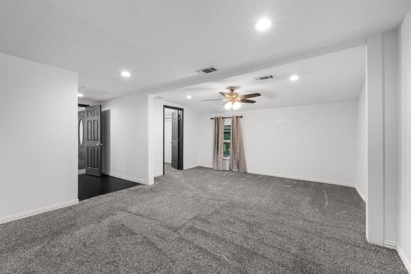 702 Monticello Drive, Springtown TX 76082 - Photo 18