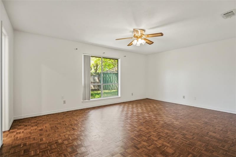 15721 mapleview, Dallas TX 75248 - Photo 22