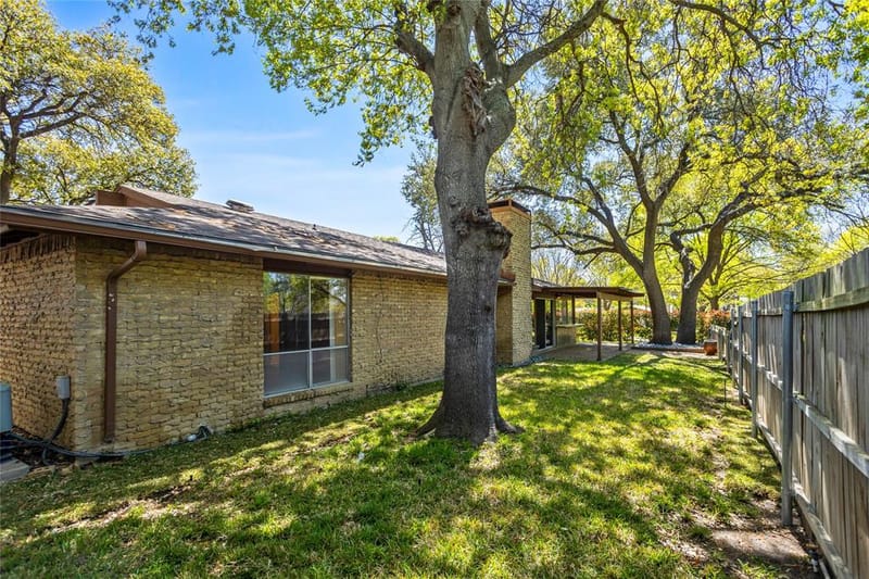 15721 mapleview, Dallas TX 75248 - Photo 33