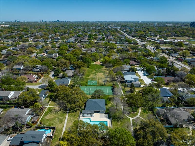 15721 mapleview, Dallas TX 75248 - Photo 37