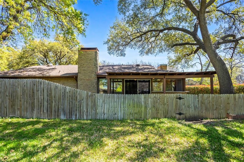 15721 mapleview, Dallas TX 75248 - Photo 35
