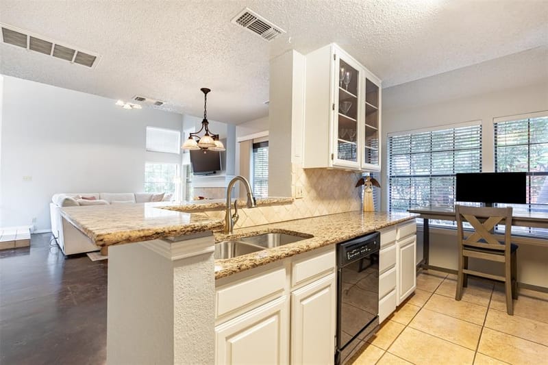 422 Santa Fe Trail # 11, Irving TX 75063 - Photo 16