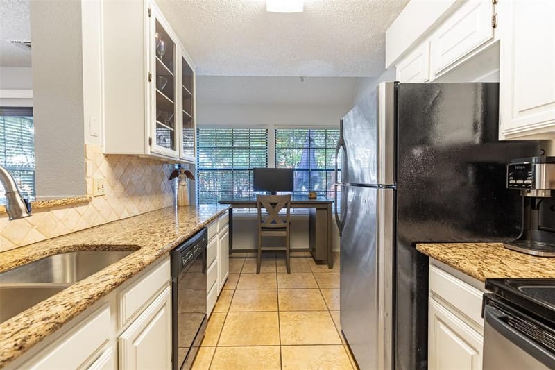 422 Santa Fe Trail # 11, Irving TX 75063 - Photo 15