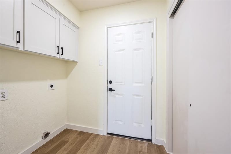 513 Colonial Drive, Garland TX 75043 - Photo 7