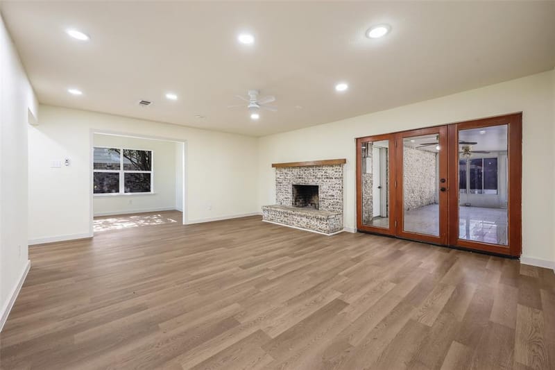 513 Colonial Drive, Garland TX 75043 - Photo 9