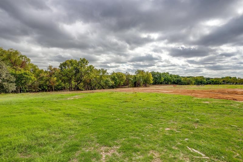 1024 RAYS Way, Weatherford TX 76085 - Photo 32