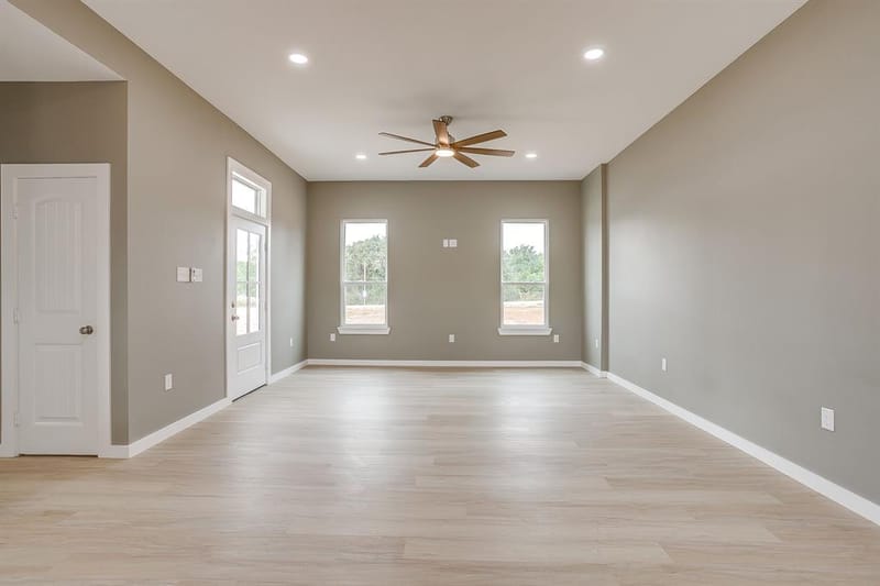 1024 RAYS Way, Weatherford TX 76085 - Photo 5