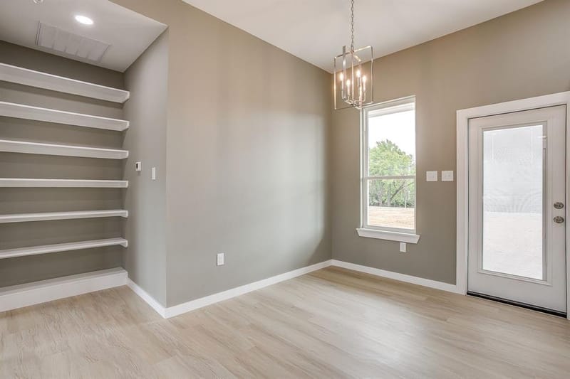 1024 RAYS Way, Weatherford TX 76085 - Photo 9