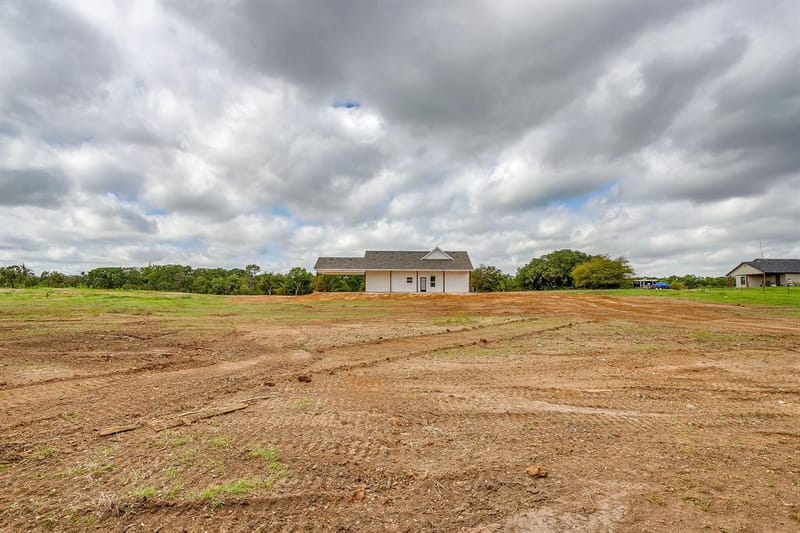1024 RAYS Way, Weatherford TX 76085 - Photo 34