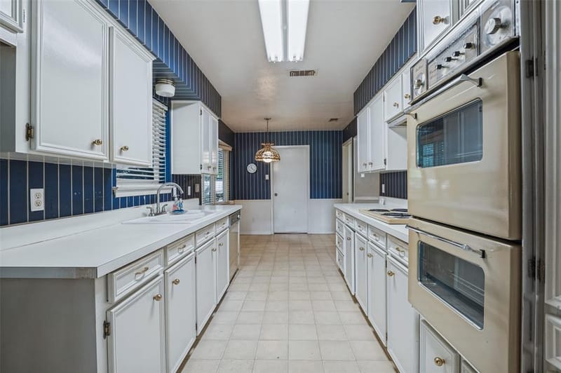 2106 Sunnyvale Road, Grand Prairie TX 75050 - Photo 9