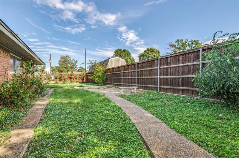 2106 Sunnyvale Road, Grand Prairie TX 75050 - Photo 30