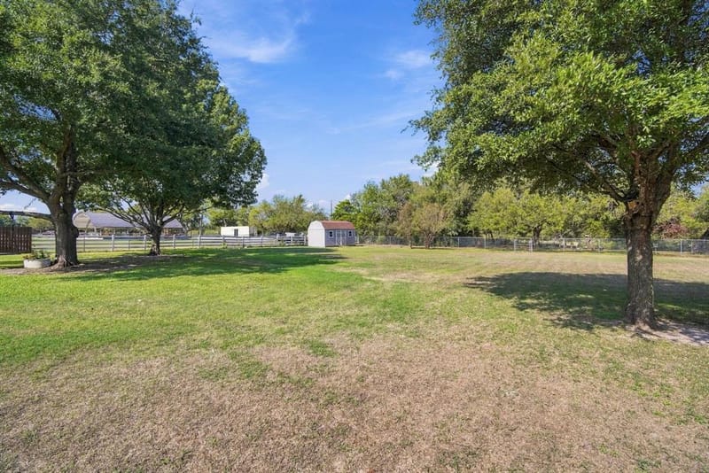 819 Nokomis Circle, Lancaster TX 75146 - Photo 37