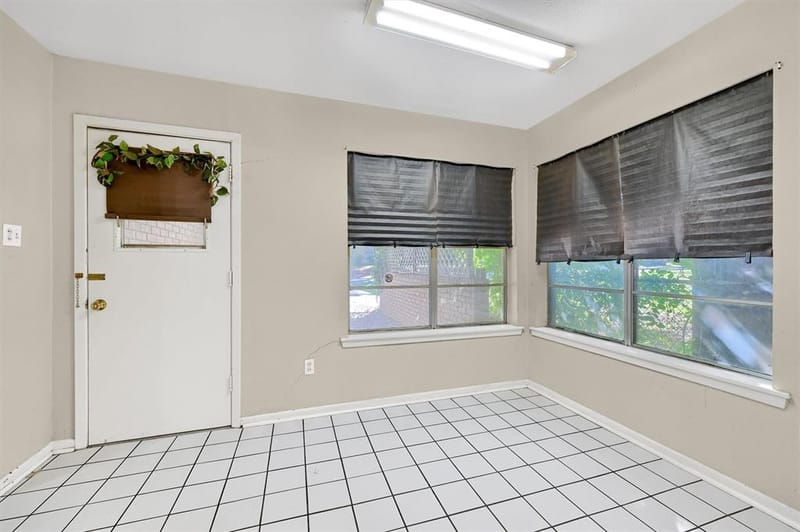 205 N Union Street, Whitesboro TX 76273 - Photo 13