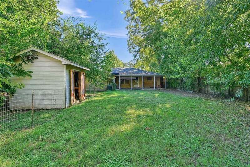 205 N Union Street, Whitesboro TX 76273 - Photo 25