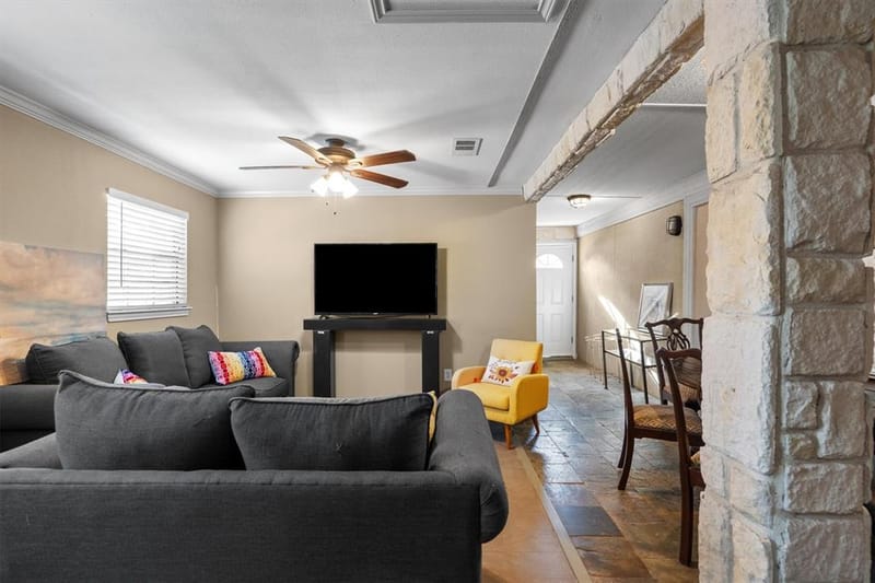 2100 Caddo Street, Dallas TX 75204 - Photo 29