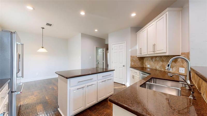 4400 Delaina Drive, Flower Mound TX 75022 - Photo 5