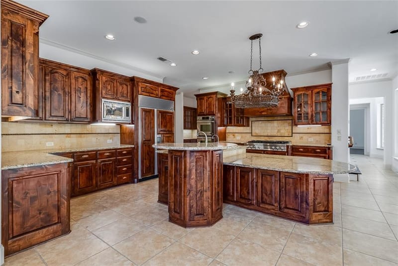 6705 Thorntree Drive, McKinney TX 75072 - Photo 10