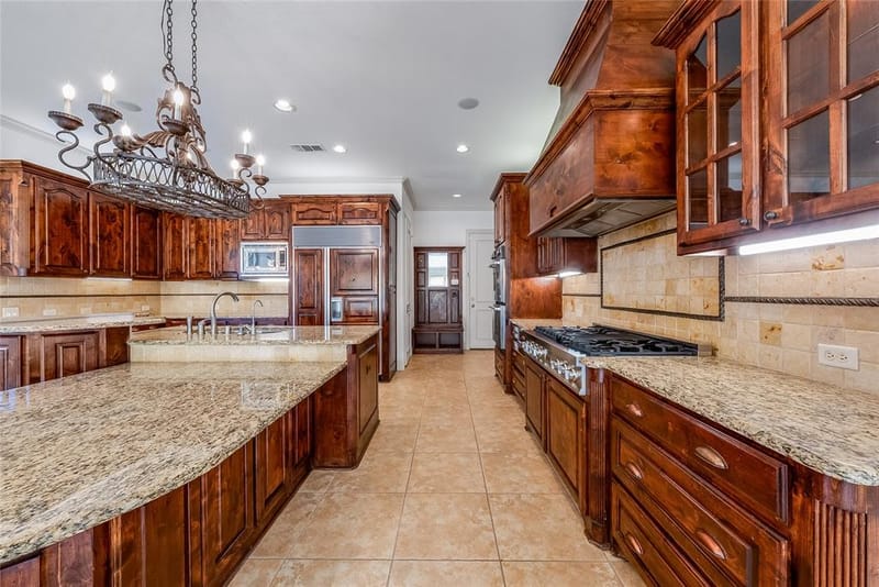 6705 Thorntree Drive, McKinney TX 75072 - Photo 11