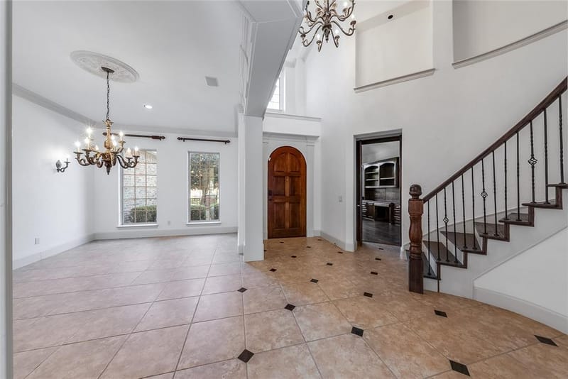 6705 Thorntree Drive, McKinney TX 75072 - Photo 4