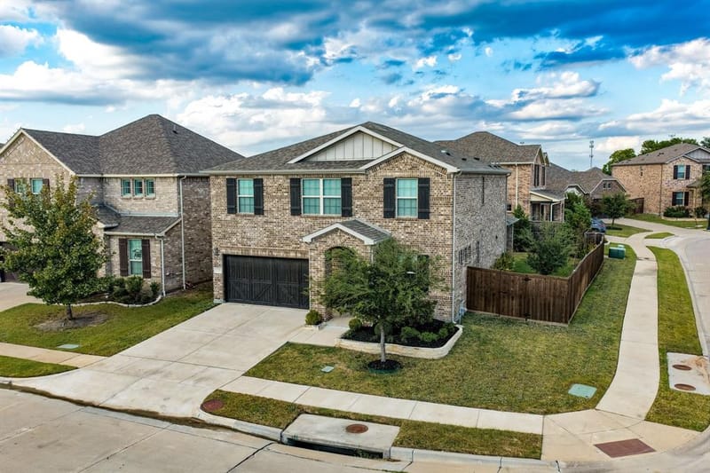 2329 Bella Court, Carrollton TX 75010 - Photo 32