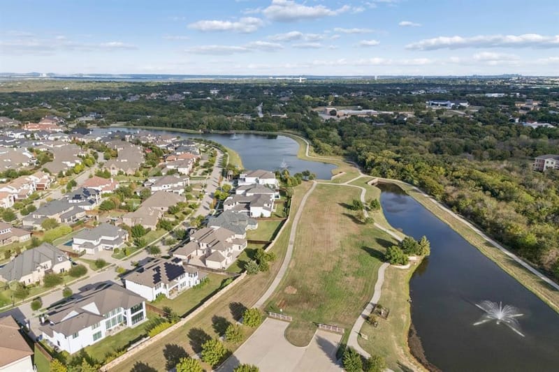 917 Lake Carillon Lane, Southlake TX 76092 - Photo 7