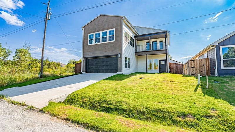 5426 Van Horn Drive, Granbury TX 76048 - Photo 2