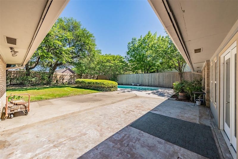 1718 Timbers Drive, Irving TX 75061 - Photo 27