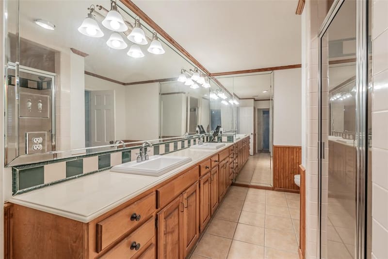 1718 Timbers Drive, Irving TX 75061 - Photo 16