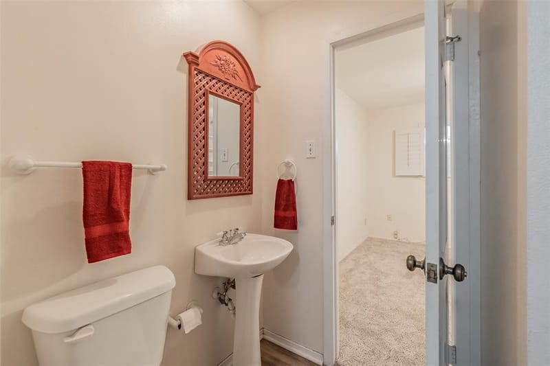 1718 Timbers Drive, Irving TX 75061 - Photo 15