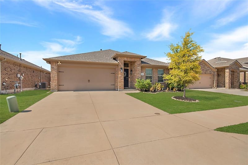 2316 Sadlers Creek Lane, Fort Worth TX 76108 - Photo 3