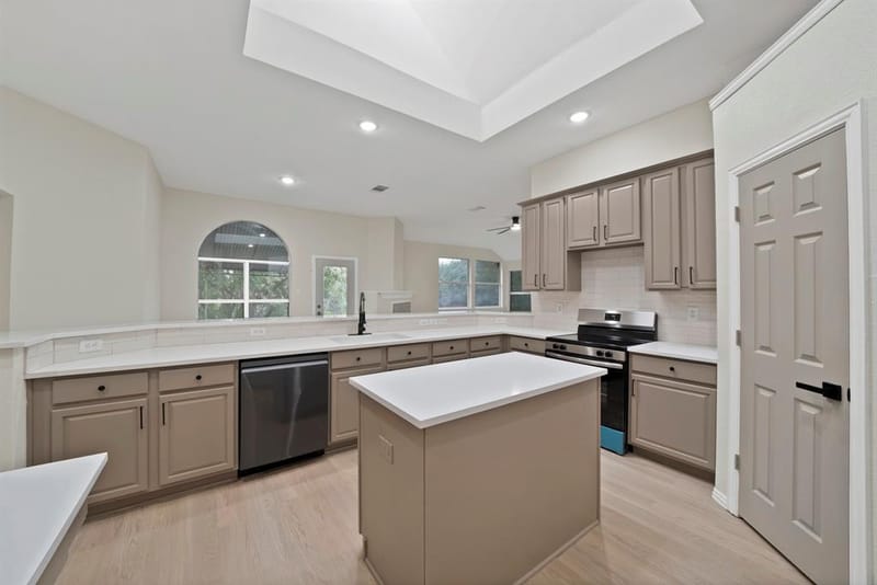 5776 Falcon Ridge Court, Haltom City TX 76137 - Photo 12