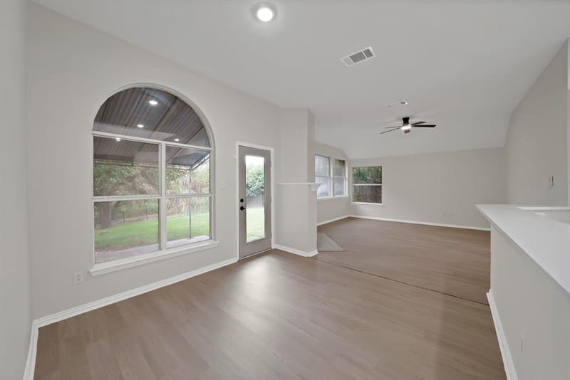 5776 Falcon Ridge Court, Haltom City TX 76137 - Photo 14