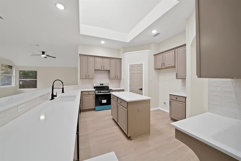 5776 Falcon Ridge Court, Haltom City TX 76137 - Photo 11
