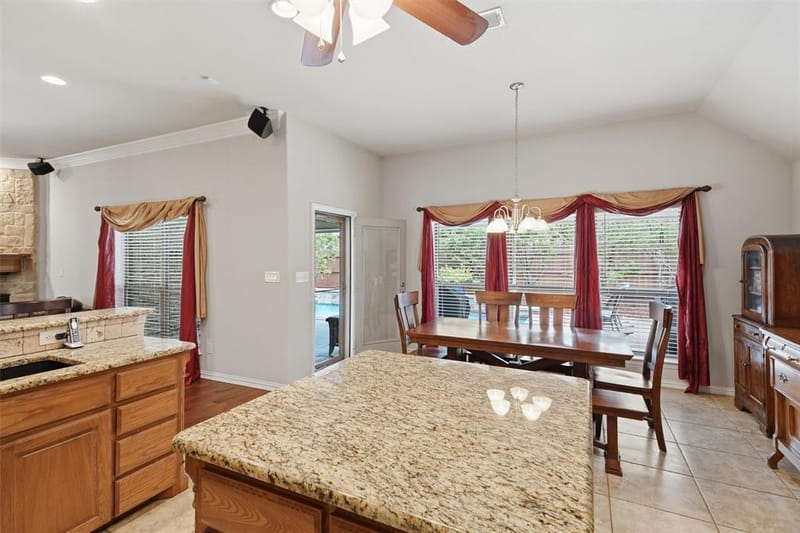 136 Castle Pines Drive, Willow Park TX 76008 - Photo 13