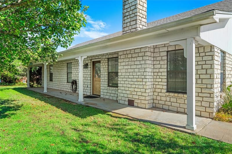 3911 Scenic Hill Lane, Granbury TX 76048