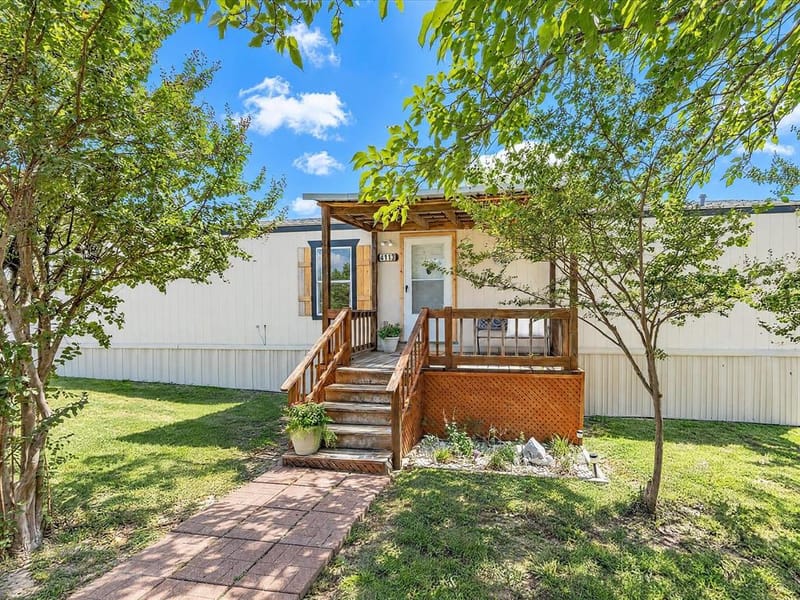 4113 Goliad Drive, Granbury TX 76048 - Photo 4