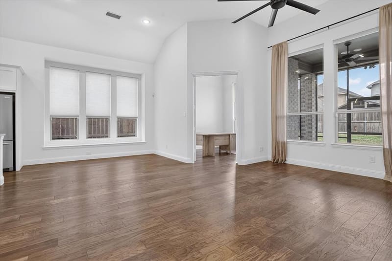 10105 Bitterroot Drive, Little Elm TX 75068 - Photo 6