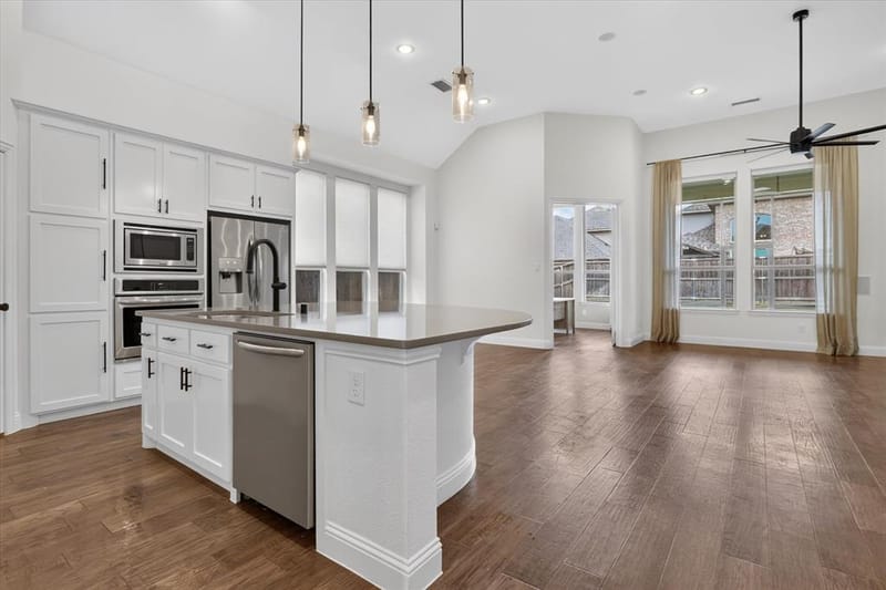10105 Bitterroot Drive, Little Elm TX 75068 - Photo 16