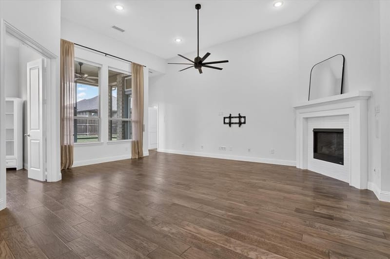 10105 Bitterroot Drive, Little Elm TX 75068 - Photo 7