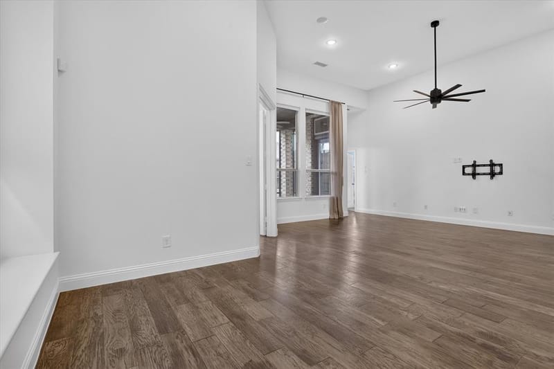 10105 Bitterroot Drive, Little Elm TX 75068 - Photo 11