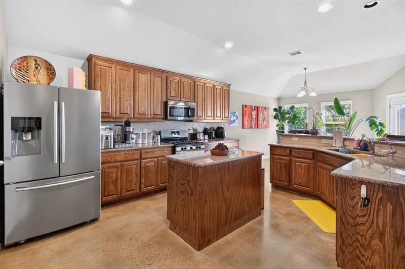 700 Edgewood Drive, DeSoto TX 75115 - Photo 12