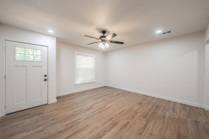 1228 S Brazos Street, Weatherford TX 76086 - Photo 6